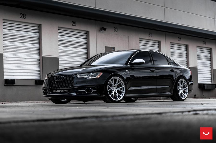  Audi S6 Sedan on Vossen Wheels (VFS6) 2017 года  (фото 1 из 14)